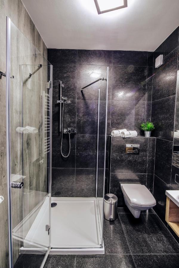 Targowa37 Uniejow Bed & Breakfast エクステリア 写真